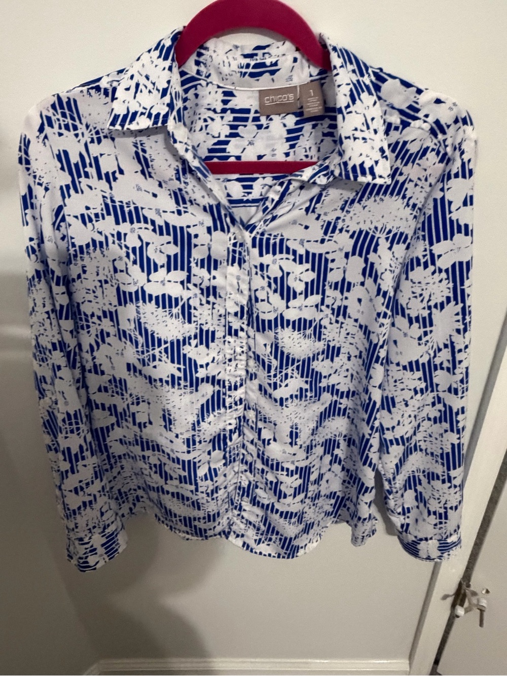 Chico's Blue & White Patterned Button-Down Shirt